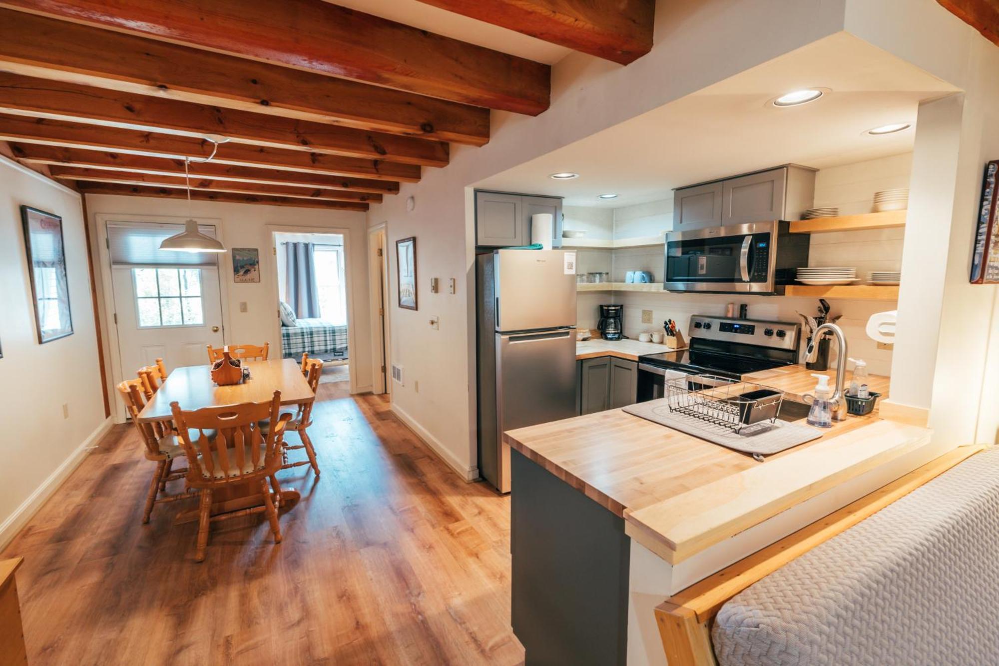 Newly Renovated & Furnished Condo, Only 3 Min To Sunday River! Bethel Eksteriør bilde